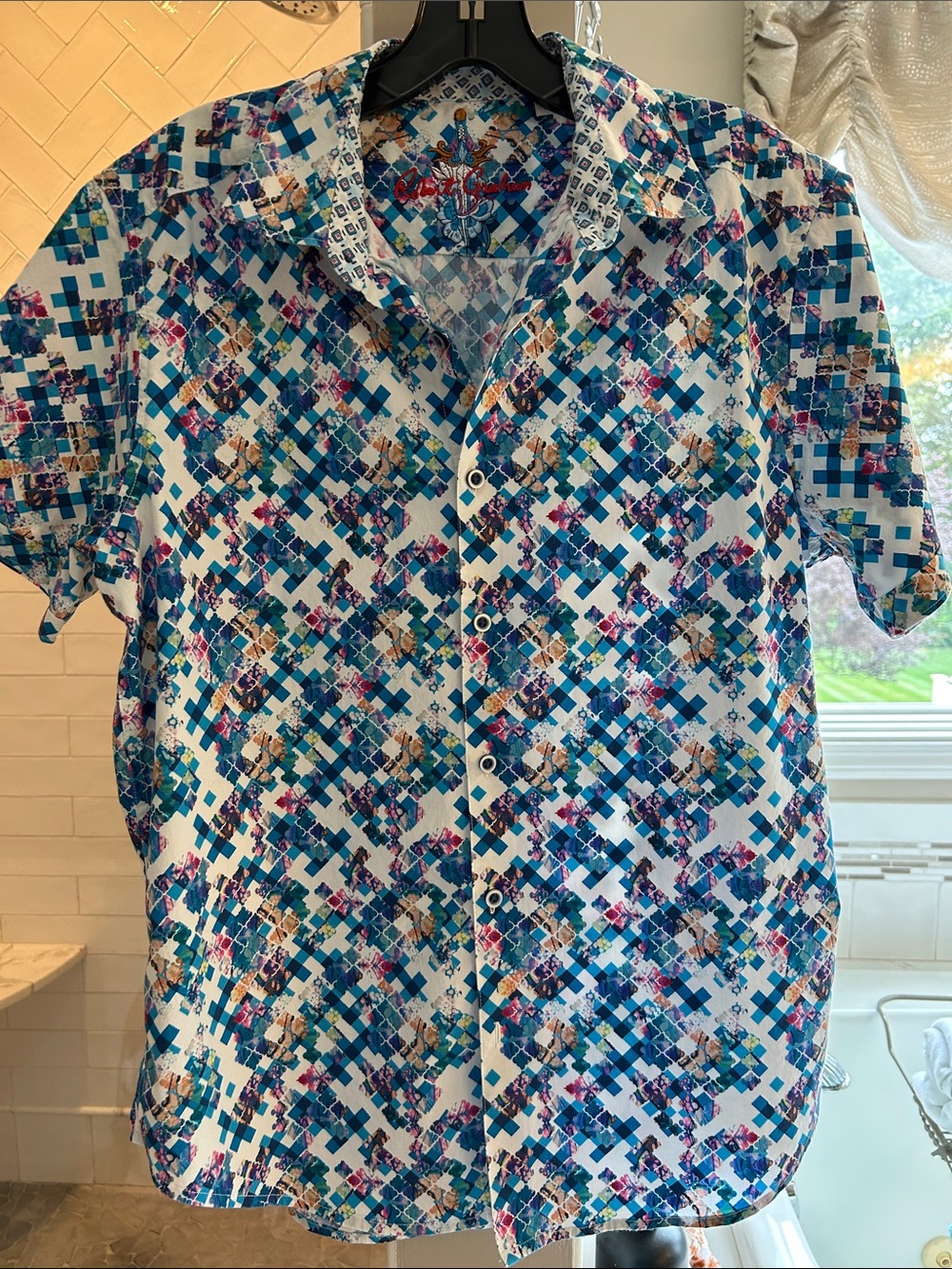 Robert Graham Short-Sleeve Geometric Print Button-Down — Blue & White